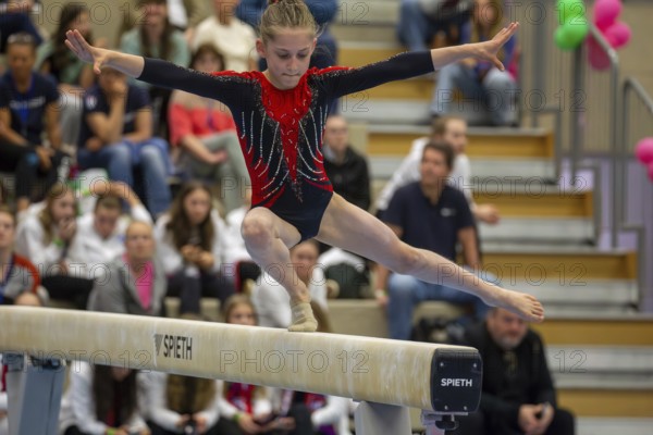 German Gymnastics League (Bundesliga) for woman, 1st competition day 2025 in Mannheim***Kira Burkhardt (Dresdner SC) on the balance beam
