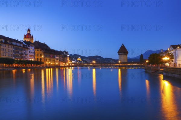 Chapel Bridge, Reuß, Old Town Lucerne, Switzerland, Europe