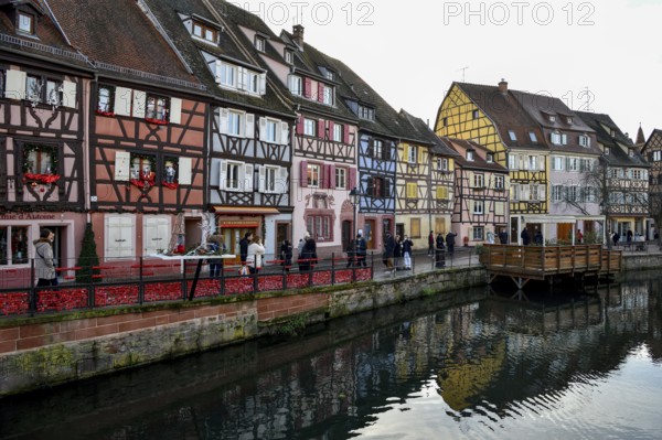 Half-timbered houses on the river Lauch, Petite Venise, Little Venice, Colmar, Département Haut-Rhin, Alsace, France, Europe