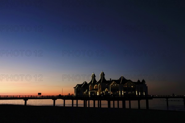 Sellin pier, evening mood, Rügen, Mecklenburg-Western Pomerania, Germany, Europe