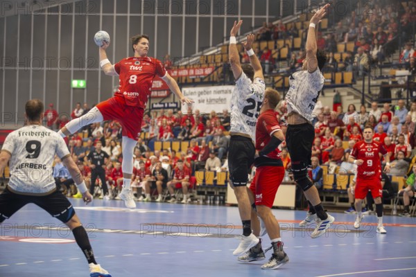 11.09.2024, 2nd HBL (German Handball League), Matchday 7 (early game) : Eulen Ludwigshafen against HC Elbflorenz 2006. on the ball: Mex Raguse (8, Ludwigshafen)