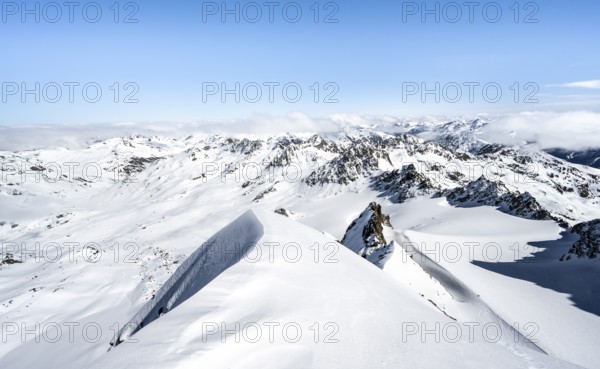 Mountain ridge of Piz Kesch, ascent on Piz Kesch or Piz d'Es-cha in winter, spectacular mountain landscape, view of mountain panorama with glacier Vadret da Porchabella, Albula Alps, Rhaetian Alps, Grisons, Eastern Switzerland, Switzerland, Europe