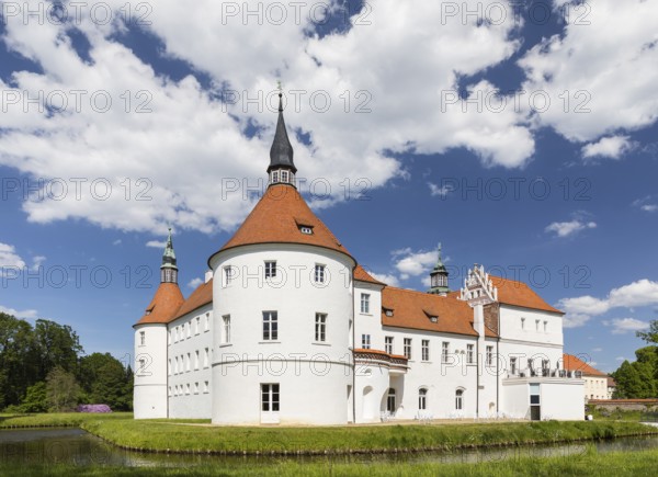 Fürstlich Drehna moated castle, Luckau, Brandenburg, Germany, Europe