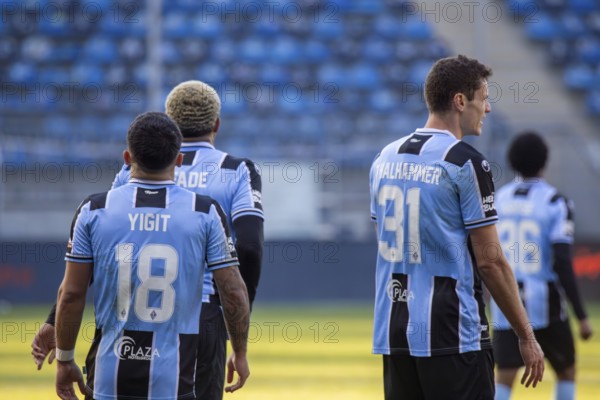 Football 3rd division, 2024/25 season, matchday 22: Waldhof Mannheim vs SC Verl. Picture: The SV Waldhof players disappointed after the match