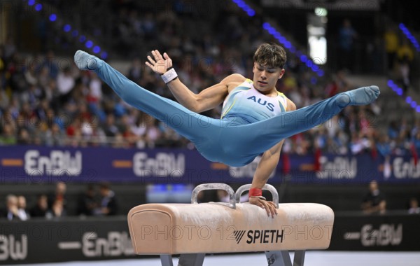 Caedan Mcilhatton AUS pommel horse action gymnastics, EnBW DTB-Pokal, Porsche-Arena, Stuttgart, Baden-Württemberg, Germany, Europe