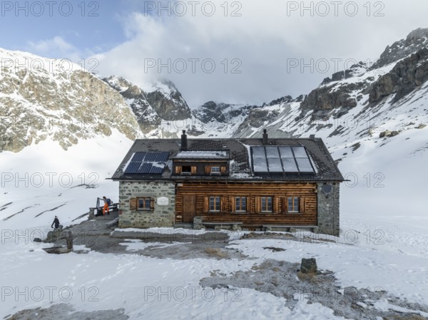 Winter in the mountains, Chamanna Jenatsch CAS, Swiss Alpine Club hut, Val Beve, Graubünden, Switzerland, Europe