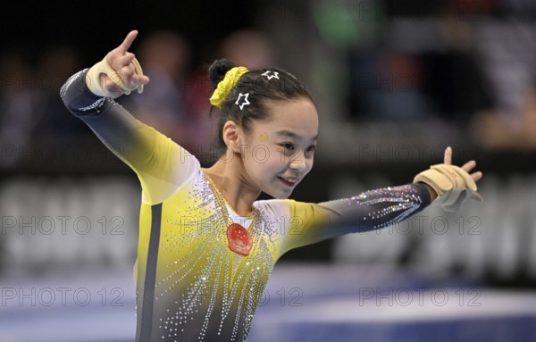 Ziyue Qin CHN Floor Action Gymnastics, EnBW DTB-Pokal, Porsche-Arena, Stuttgart, Baden-Württemberg, Germany, Europe