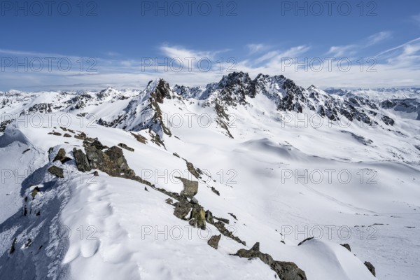 Mountain landscape with snow, view of peaks Piz Grialetsch and Piz Vadret, on the Scalettahorn, Grisons Haute Route, Albula Alps, Rhaetian Alps, Grisons, Switzerland, Europe