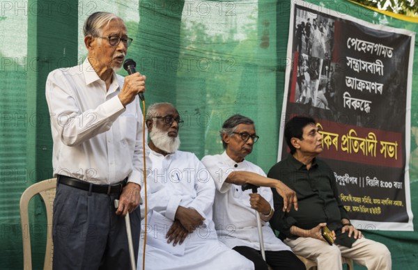 Hiren Gohain, a leading intellectuals of Northeast India speaks as he protest over Pahalgam terror attack on in Guwahati, Assam, India on April 24, 2025. On April 22 a devastating terrorist attack occurred in Pahalgam, Jammu and Kashmir, resulting in the deaths of at least 28 tourists