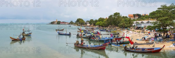Colourful fishing boats, boat, ship, fishing boat, colourful, colourful, decorated, harbour, sea, seafaring, ocean, fisherman, work, tradition, wooden boat, fishing, fishing cutter, painted, holiday, travel, tourism, water taxi, fishing, panorama, island, holiday island, Koh Samui, Thailand, Asia