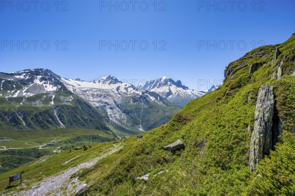 Mountain panorama with glaciated mountain peaks, Aiguille Verte and Glacier du Tour, hike to Aiguillette des Posettes, Chamonix, Haute-Savoie, France, Europe