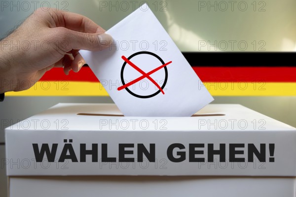 (Photomontage) Call to vote: Symbolic ballot box with the inscription WÄHLEN GEHEN (GO VOTE)