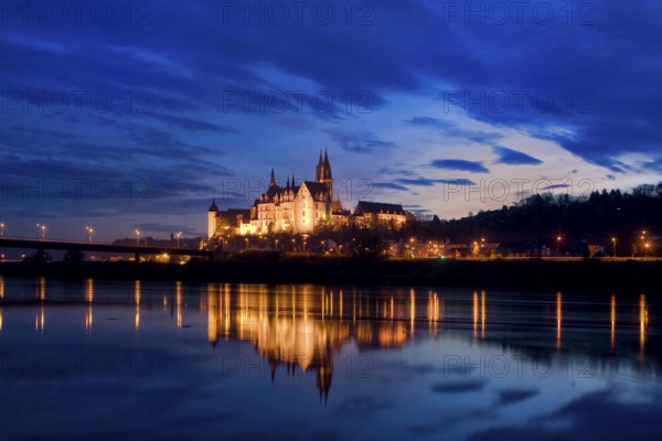Meissen Castle Hill with Bishop's Palace, Albrechtsburg Castle and Cathedral on the Elbe in the morning light