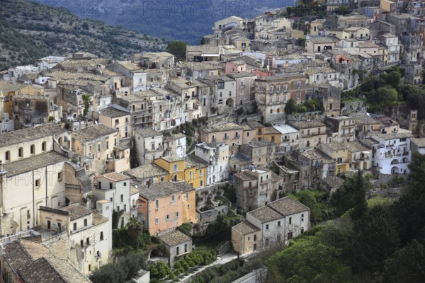 City of Ragusa, the houses of the late Baroque district of Ragusa Ibla, Unesco World Heritage Site, Sicily, Italy, Europe