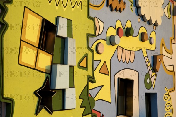 Happy Rizzi House, designed by the artist James Rizzi in pop art paintings, detail of the façade, Braunschweig, Lower Saxony, Germany, Europe