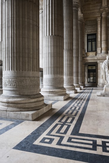 The Palace of Justice, palace, architecture, palace of justice, monumental, europe, law, law, capital, european union, flanders, building, building, sightseeing, attraction, art in architecture, judge, monument, court, courthouse, historic, monument, Brussels, Belgium, Europe
