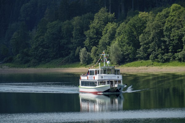 The Hennesee, Hennetalsperre in the Sauerland, excursion boat, lake tour, MS Hennesee, Hochsauerlandkreis, near Meschede, North Rhine-Westphalia, Germany, Europe