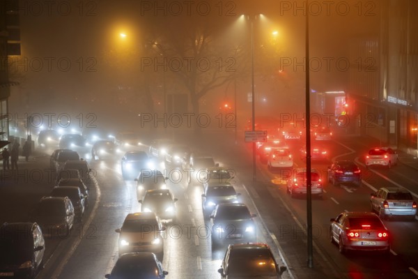 City centre traffic, fog, traffic jam, autumn, winter, traffic jam, Hindenburgstraße, Essen, North Rhine-Westphalia, Germany, Europe