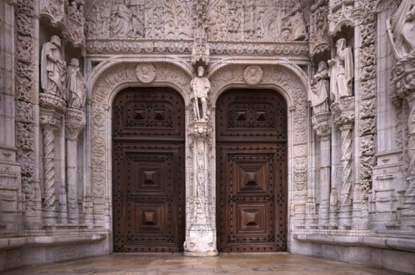 South portal, Hieronymite monastery Mosteiro dos Jerónimos, also known as Mosteiro de Belém, Belém, Lisbon, Portugal, Europe