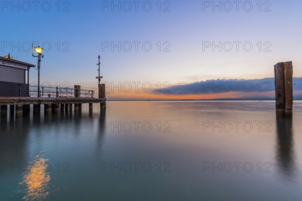 Evening atmosphere in the harbour, lake, water, tourism, travel, sunset, jetty, Lazise, Lake Garda, Italy, Europe