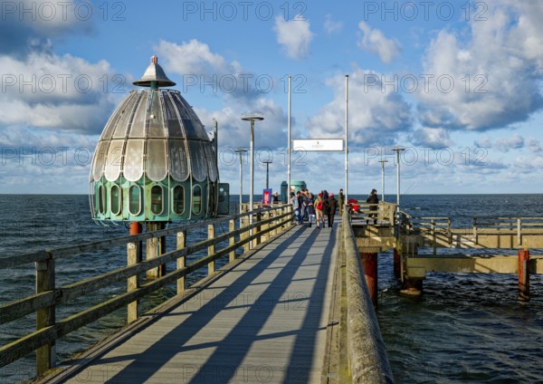 Diving gondola at the Zingst pier, cloudy mood, Zingst, Fischland-Darß-Zingst peninsula, Mecklenburg-Western Pomerania, Germany, Europe