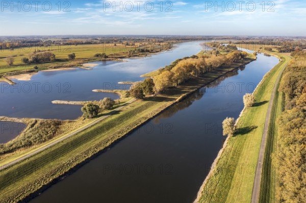 Aerial view of channel Gnevsdorfer Vorfluter and river Elbe, between Wittenberge and Havelberg, Germany, Europe