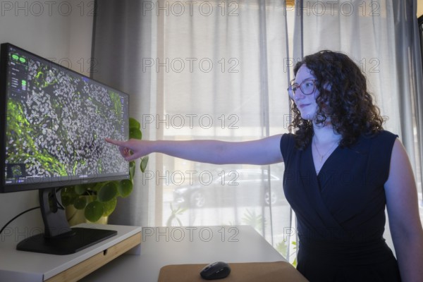 State Secretary Ines Fröhlich will visit four Saxon companies that represent the breadth of the local AI landscape as part of her theme day Artificial Intelligence Made in Saxony - Experience Innovation Up Close on 16 May 2024. Using artificial intelligence, the Dresden-based start-up uses the cloud-based software platform PAIKON to analyse medical image data in order to detect and classify cancer tissue, tumour cells or biomarkers. Sarah Schmell Data Scientist, Dresden, Saxony, Germany, Europe