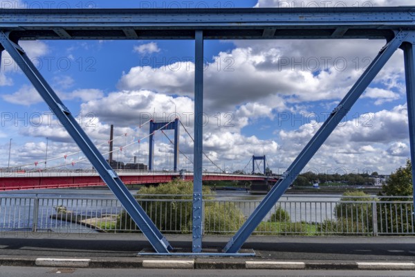 The Friedrich Ebert Bridge over the Rhine between Ruhrort and Homberg, Brücke Königstraße, Duisburg, North Rhine-Westphalia, Germany, Europe