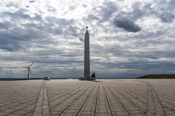 Hoheward spoil tip, the obelisk of the sundial, Herten, North Rhine-Westphalia, Germany, Europe