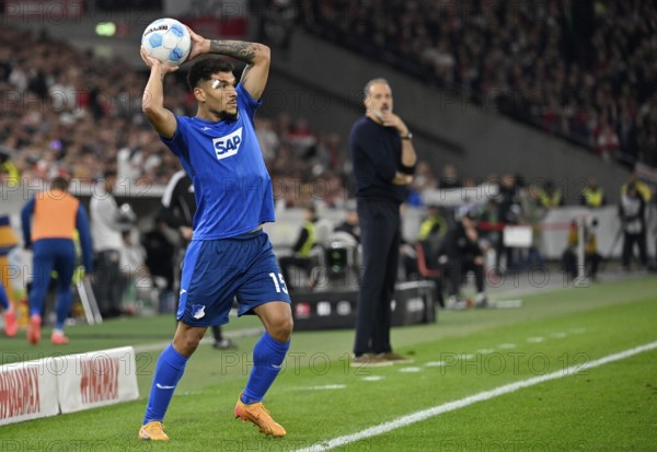 Valentin Gendrey TSG 1899 Hoffenheim (15) Throw-in action at the back Coach Pellegrino Matarazzo TSG 1899 Hoffenheim MHPArena, MHP Arena Stuttgart, Baden-Württemberg, Germany, Europe