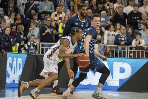 16.03.2024, easy Credit BBL, German Basketball League, Matchday 24) : Game scene MLP Academics Heidelberg against Rostock Seawolves (final score 88:86) . Player on the ball: Lester Medford (8, Rostock Seawolves)