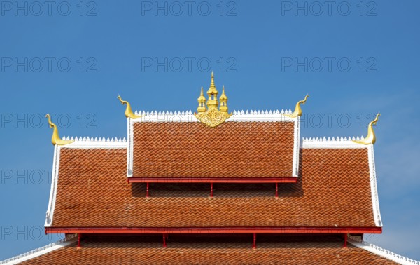 Roof of Wat May Suwannaphumaham Monastery, Luang Prabang, Laos, Asia