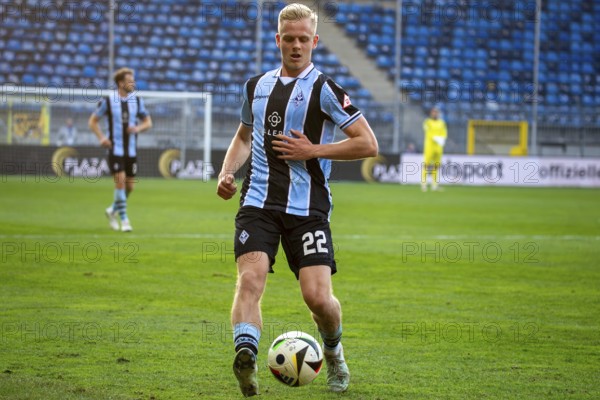 Football 3rd division, season 2024/25, matchday 32: Waldhof Mannheim vs SpVgg Unterhaching***Janne Sietan (22, Mannheim)