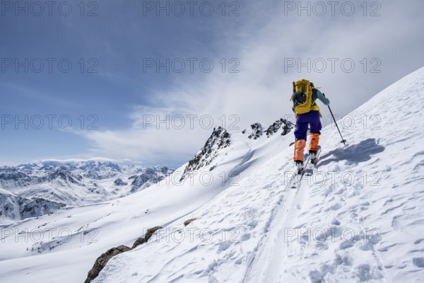 Ski tourers on the Graubünden Haute Route, ascent to the Scalettahorn, snow-covered mountains, winter in the Albula Alps, Graubünden, Switzerland, Europe