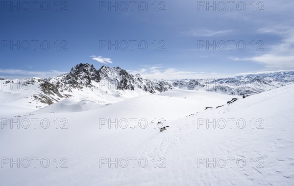 View of mountain peaks of the Bernina group, mountain landscape with snow, ascent to the Scalettahorn, Grisons Haute Route, Albula Alps, Rhaetian Alps, Grisons, Switzerland, Europe