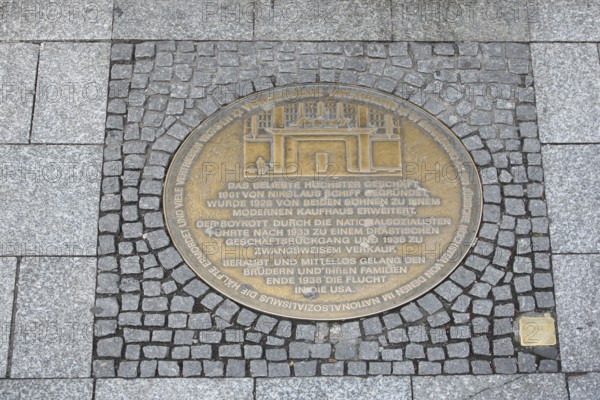 Memorial plaque to the persecution of Jews by the Schiff department stores' during National Socialism, floor, medallion, memorial, paving stones, city history, historical, Nazi state, Nazi era, National Socialist era, fascism, escape, flee, expulsion, expulsion, emigration, stumbling block, Königsteiner Straße, Höchst, Frankfurt am Main, Hesse, Germany, Europe