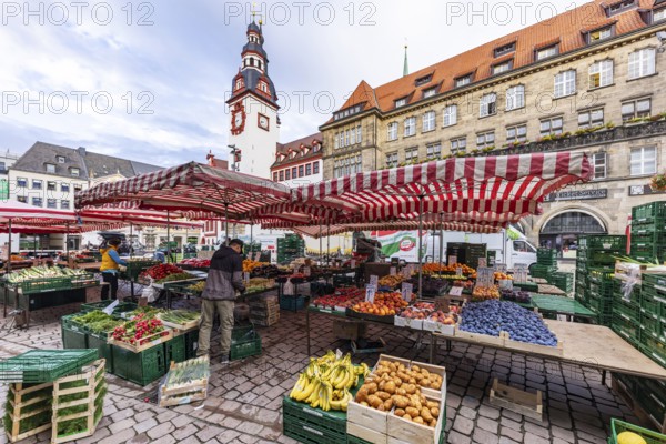 Weekly market, direct marketing of fruit and vegetables at Neumarkt. City view with old town hall. Chemnitz, Saxony, Germany, Europe