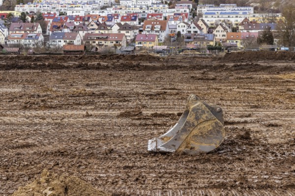 Construction work for a new development area for 460 flats in the new Böckinger Strasse neighbourhood in the Zuffenhausen-Rot district. Sealing of almost six hectares of farmland. Symbolic photo. The buildings are projects of the International Building Exhibition IBA27 in Stuttgart. Stuttgart, Baden-Württemberg, Germany, Europe