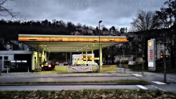 Petrol station Shell night light clouds sky dark evening atmosphere colours Stuttgart, Baden-Württemberg, Germany, Europe