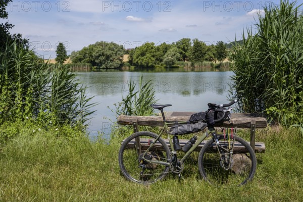 With the gravel bike in nature, Lower Franconia, lake, body of water, blue sky, trekking, equipment, seat