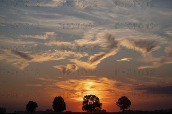 Sunset with cirrus clouds near Rettenbach, Lower Bavaria, Germany, Europe