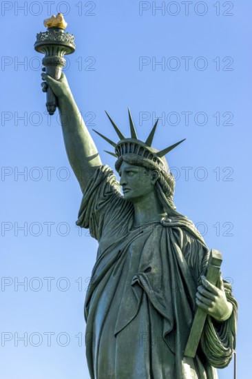 Detail replica of the Statue of Liberty by Frédéric Auguste Bartholdi at the roundabout in the Rte de Strasbourg, Colmar, Alsace, Département Bas-Rhin, France, Europe