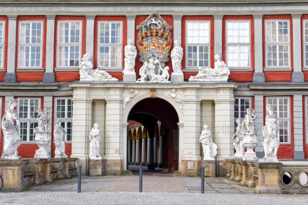 Gate with sculptures, Princely Residence Palace, Wolfenbüttel, Lower Saxony, Guelph Castle, Germany, Europe