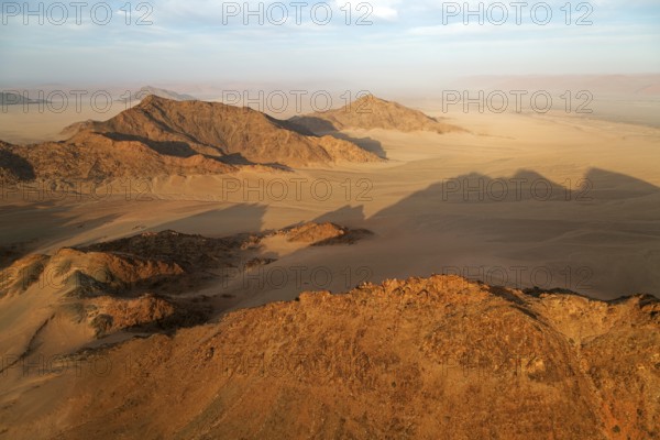 Hot air balloon ride over the Namib in the Namib-Naukluft National Park in Namibia