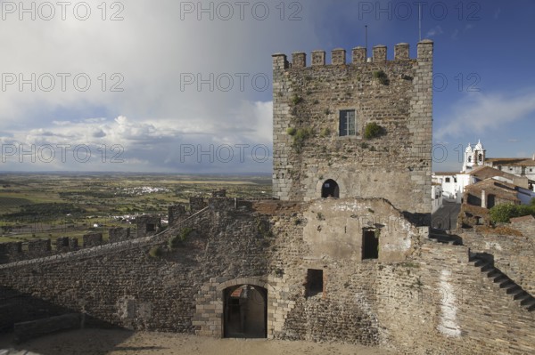 Medieval castle keep of Monsaraz, Alentejo, Portugal, Europe