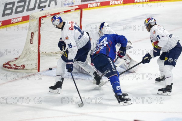 DEL, German Ice Hockey League 2024/25 season, play-off quarter-final, Game 3: Adler Mannheim v Red Bull Munich***Tor tor Tom Kühnhackl (34, Mannheim) to make it 1-2 at the interval