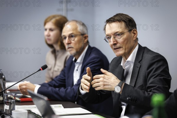 Prof Karl Lauterbach (SPD), Federal Minister of Health, recorded during talks with representatives of the leading municipal associations from the healthcare system in Berlin, 11.04.2024