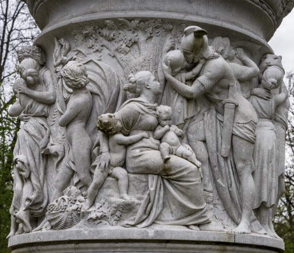 Detail photo, figures and sculptures at the base of the Queen Louise Monument, in the Großer Tiergarten, Berlin, Germany, Europe