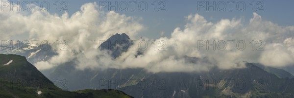 Mountain panorama from Zeigersattel to Höfats 2259m, Allgäu Alps, Allgäu, Bavaria, Germany, Europe