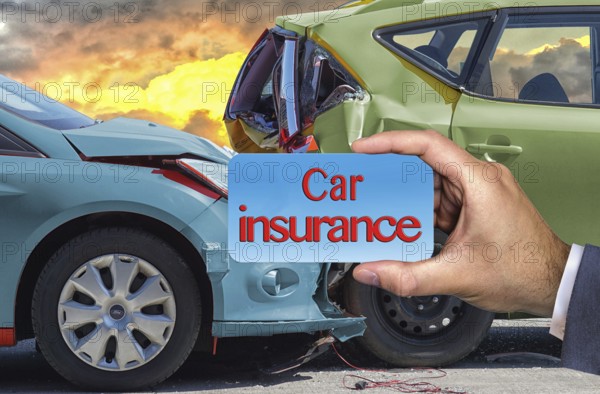Symbolic image, traffic accident, rear-end collision, car, crash, car insurance, consequential costs, loss of earnings, consequences of an accident, workshop, repair, police, court, causes of accident, damage report, high repair costs, hire car, amount of money, Germany, international, Europe